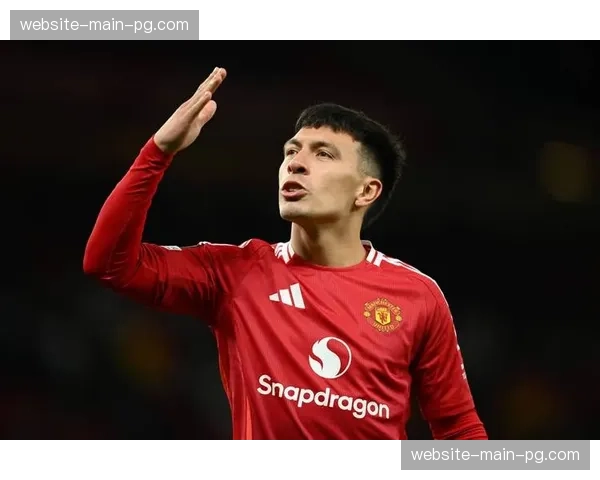 曼联门将拉门斯分享心得：稳定胜过神扑，核心是避免葬送比赛